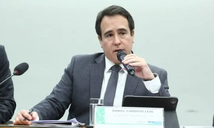Secretário do Tesouro Nacional projeta redução da dívida pública com crescimento econômico e metas fiscais