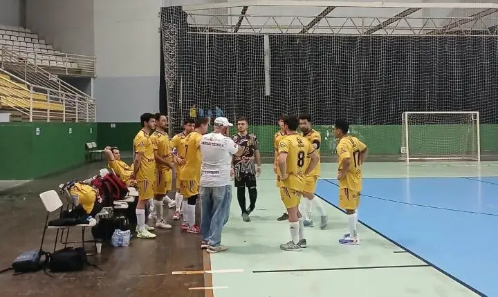 Série Ouro do Futsal de Brusque começa com vitórias de Atlético Carioca e Planalto