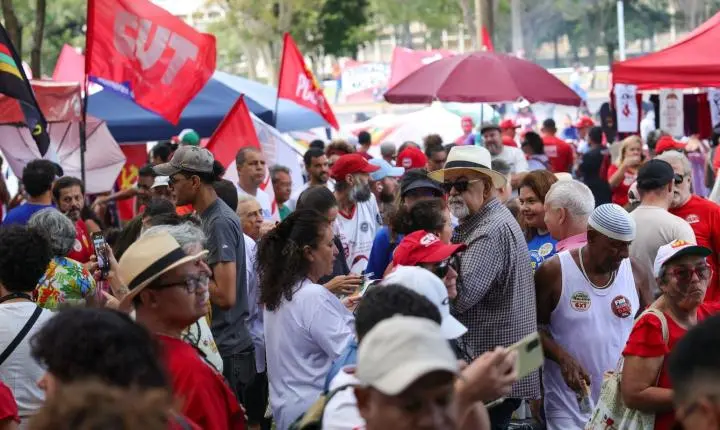 Centrais sindicais mobilizam trabalhadores em atos pelo fim da escala 6x1 e defesa de direitos trabalhistas