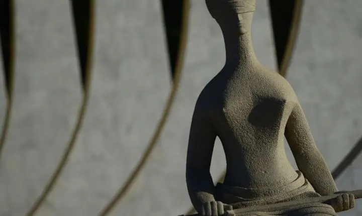 STF estende piso salarial nacional a professores temporários