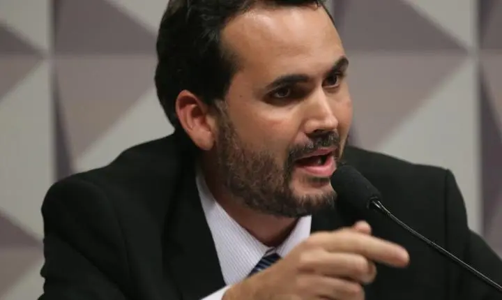 Governo descarta retomar subsídio ao diesel mesmo com alta do petróleo