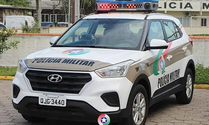 Suspeito de roubos violentos morre em confronto com a PM em Navegantes