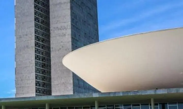 Taxa de renovação da Câmara dos Deputados fica em 38,7% no pleito
