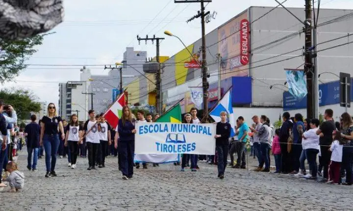 Timbó divulga ordem e mapa do Desfile Cívico de 7 de Setembro