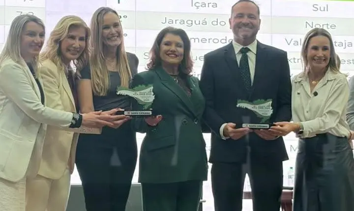 Timbó é destaque estadual no IDEB 2025 e recebe reconhecimento em Florianópolis