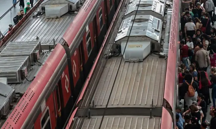 Trabalhadores da CPTM aprovam greve contra a privatização em São Paulo