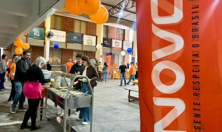 Tradicional macarronada do NOVO volta a reunir filiados e apoiadores em Blumenau