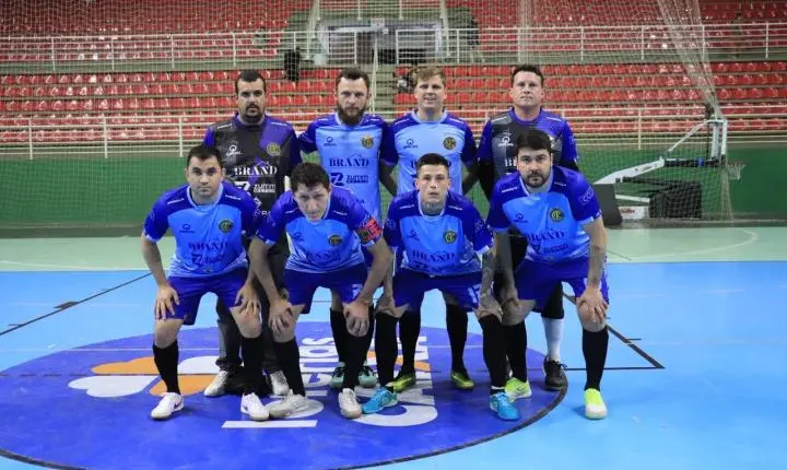 Tropa do F8 vence na estreia e assume liderança da Chave D na Série Ouro de Brusque