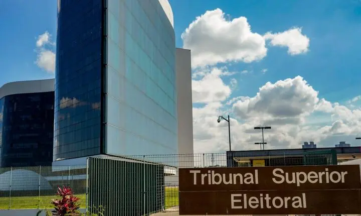 TSE busca consenso sobre o uso de IA nas eleições em reunião interna