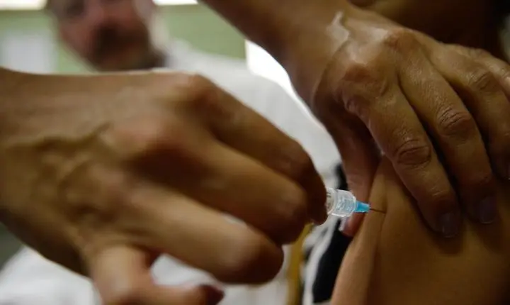 Ministério da Saúde prorroga vacinação contra HPV para adolescentes até dezembro