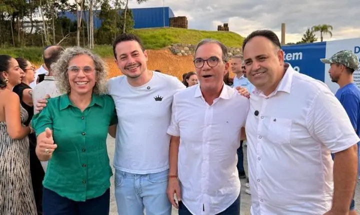 Vereador Adriano Pereira coordenará as pré-campanhas de Ana Paula Lima e Jean Volpato em Blumenau.