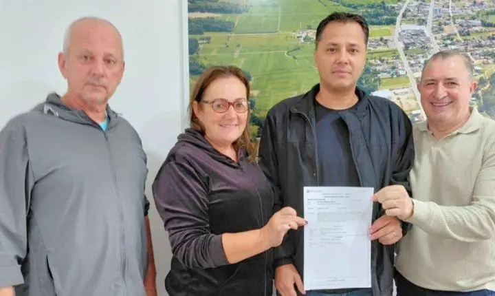 Vereadora Mércia garante R$ 150 mil para pavimentação em Rodeio