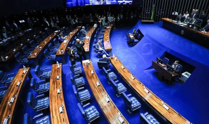 Entenda as regras do voto para senador e evite anular na urna