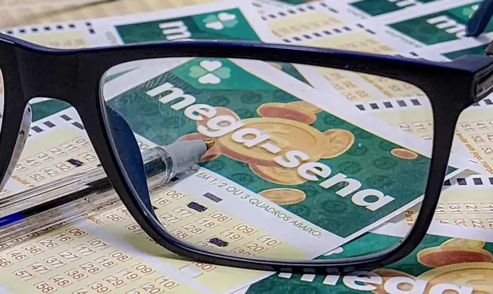 Mega-Sena acumula e prêmio principal sobe para R$ 52 milhões