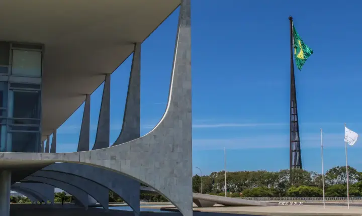Prefeitos cobram novo pacto federativo em carta a presidenciáveis