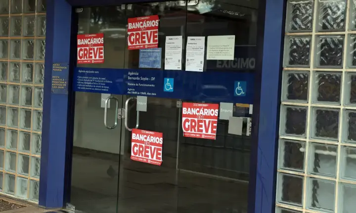 Greve da Caixa: TST determina que 60% dos empregados fiquem em atividade